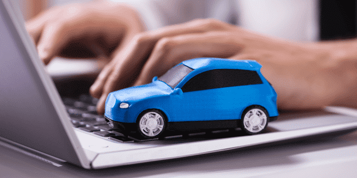 Passer par un comparateur d'assurance auto en ligne pour faire des économies